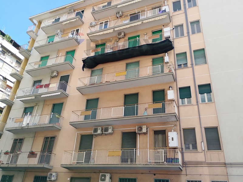 Appartamento in Affitto a Catania, 350&euro;, 124 m²