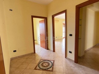 Appartamento in Affitto a Siracusa, 700&euro;, 150 m²