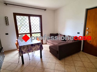 Bilocale in Vendita a Pomezia, 135'000&euro;, 50 m²