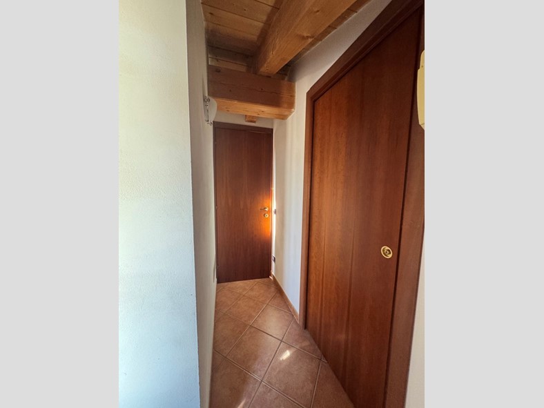 Trilocale in Vendita a Valeggio sul Mincio, 175'000&euro;, 105 m², con Box