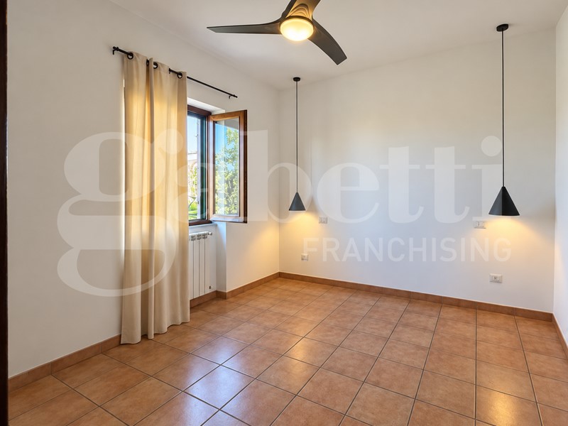 Quadrilocale in Vendita a Monte di Procida, 339'000&euro;, 90 m², arredato, con Box