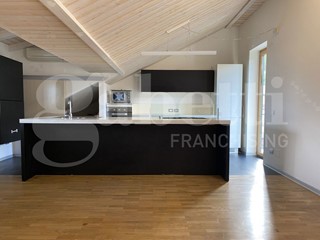 Quadrilocale in Affitto a Mercogliano, 610&euro;, 130 m², arredato