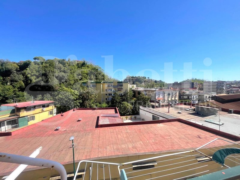 Bilocale in Affitto a Napoli, 650&euro;, 65 m²