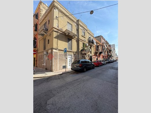 Monolocale in Affitto a Bari, 700&euro;, 38 m², arredato