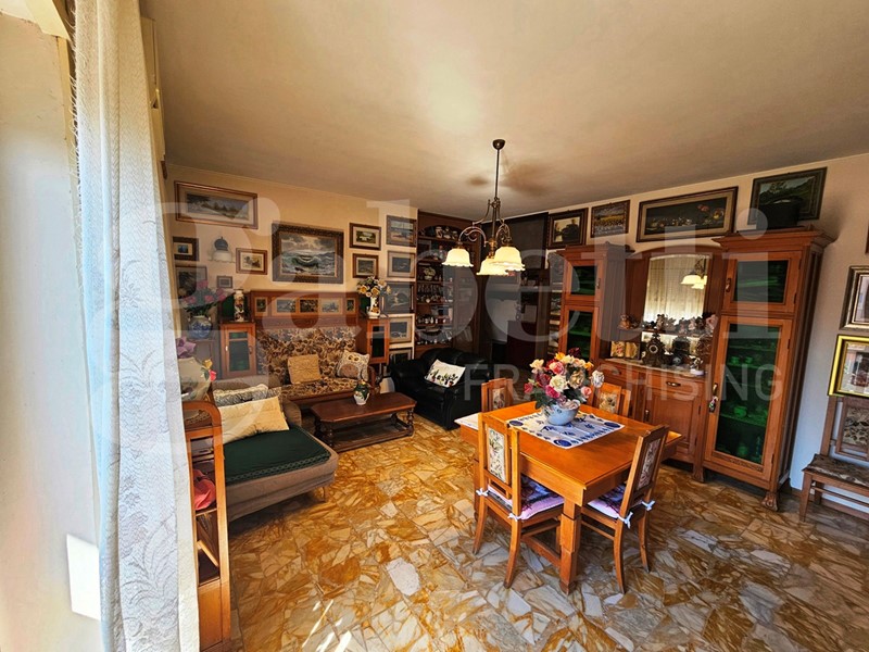 Quadrilocale in Vendita a Brescia, 259'000&euro;, 151 m², con Box