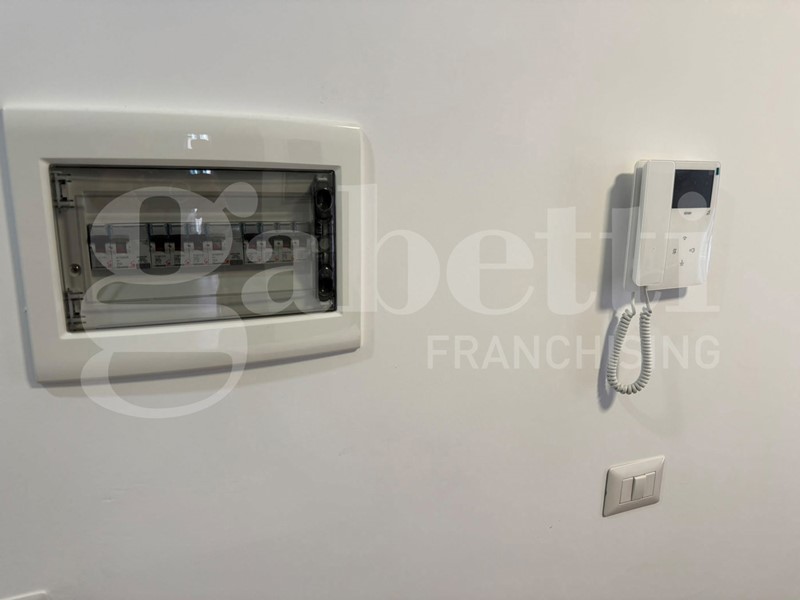 Trilocale in Vendita a Roma, 235'000&euro;, 63 m²