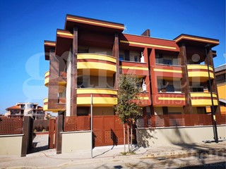 Attico in Affitto a Aprilia, 600&euro;, 45 m², arredato