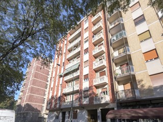 Trilocale in Affitto a Torino, 750&euro;, 85 m², arredato, con Box