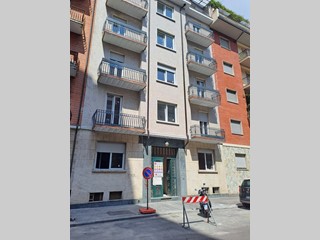 Trilocale in Affitto a Torino, zona Lingotto, 850&euro;, 75 m², arredato