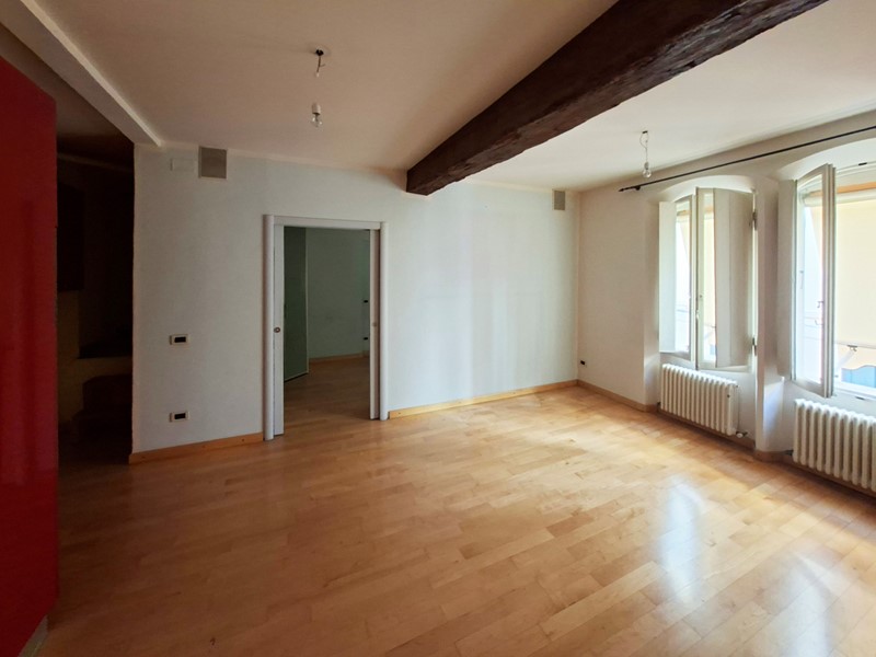 Trilocale in Vendita a Reggio Emilia, zona Centro storico, 149'500&euro;, 65 m²