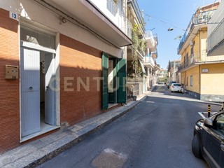 Trilocale in Vendita a Aci Castello, 99'000&euro;, 77 m²