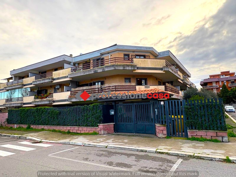 Trilocale in Vendita a Pomezia, zona Torvaianica, 175'000&euro;, 80 m²