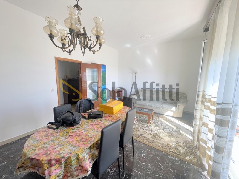 Appartamento in Affitto a Osimo, zona Osimo Semicentrale, 600&euro;, 109 m², arredato