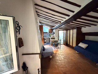 Monolocale in Vendita a Lerici, zona Lerici Centro, 155'000&euro;, 38 m², arredato