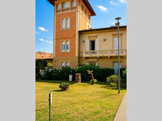 Bilocale in Affitto a Viareggio, 800&euro;, 55 m², arredato