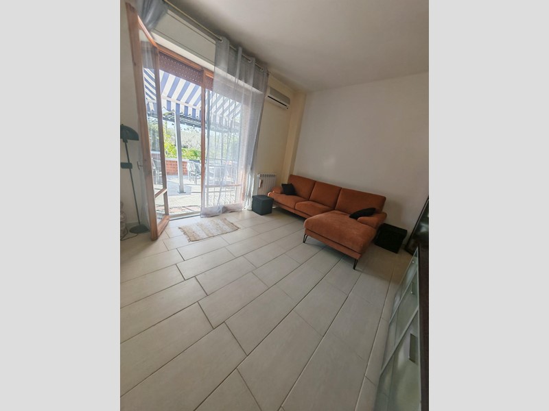 Quadrilocale in Vendita a Castelnuovo Magra, zona Molicciara, 52'000&euro;, 76 m²