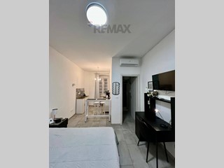 Bilocale in Vendita a Trieste, 84'500&euro;, 28 m²