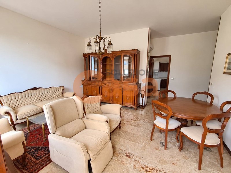 Trilocale in Vendita a Piacenza, 188'000&euro;, 110 m²