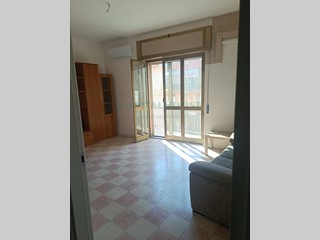 Trilocale in Affitto a Caserta, 670&euro;, 70 m²