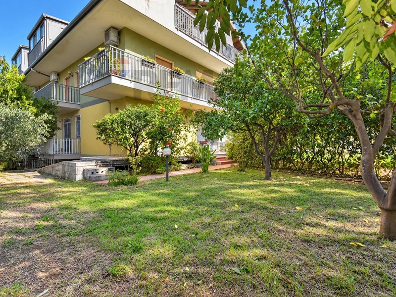 Trilocale in Vendita a Aci Sant'Antonio, 165'000&euro;, 96 m²