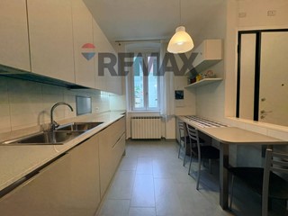 Trilocale in Vendita a Trieste, 219'000&euro;, 79 m²