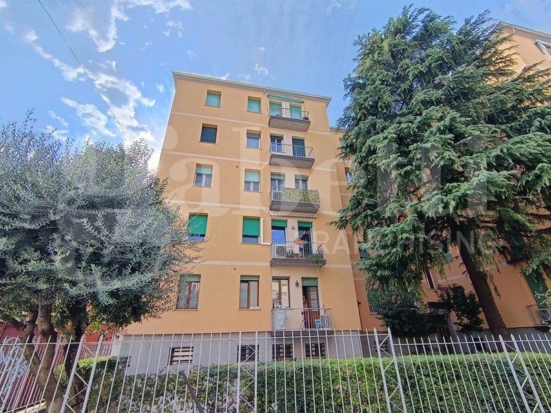 Trilocale in Vendita a Bologna, 210'000&euro;, 89 m²