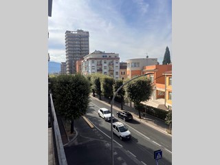 Quadrilocale in Vendita a Terni, 100'000&euro;, 155 m²