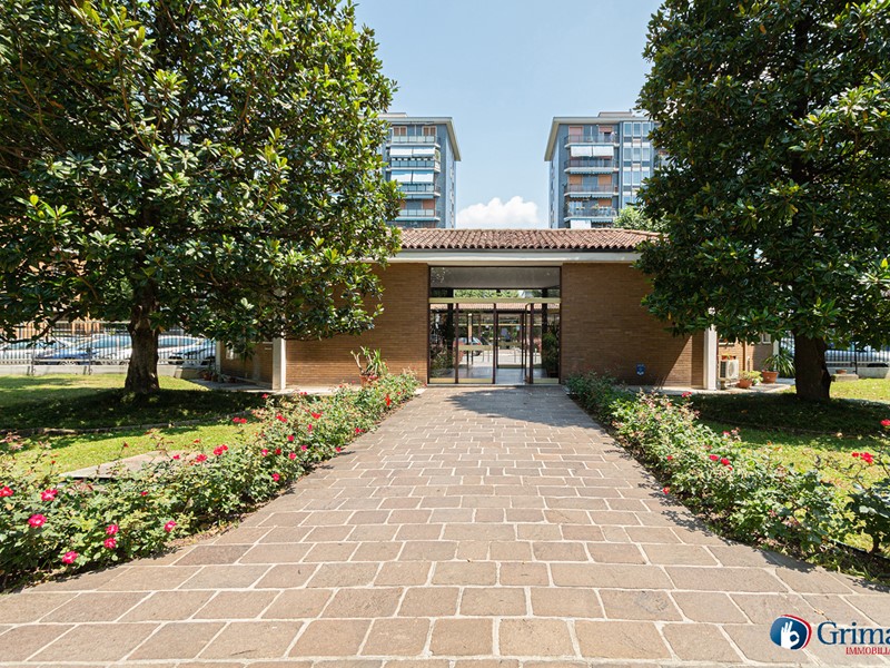 Bilocale in Affitto a Milano, 1'350&euro;, 85 m², arredato