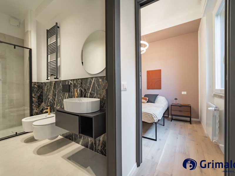 Bilocale in Vendita a Milano, 270'000&euro;, 47 m², arredato