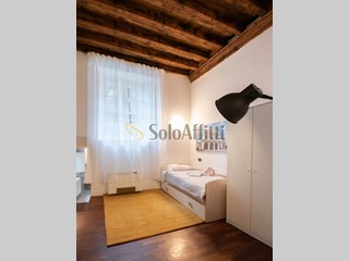 Monolocale in Affitto a Brescia, 700&euro;, 30 m², arredato