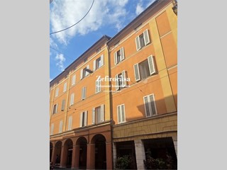 Appartamento in Affitto a Bologna, 1'800&euro;, 110 m²