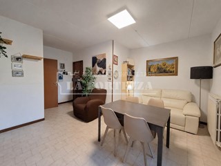 Appartamento in Vendita a Pisa, 240'000&euro;, 122 m²