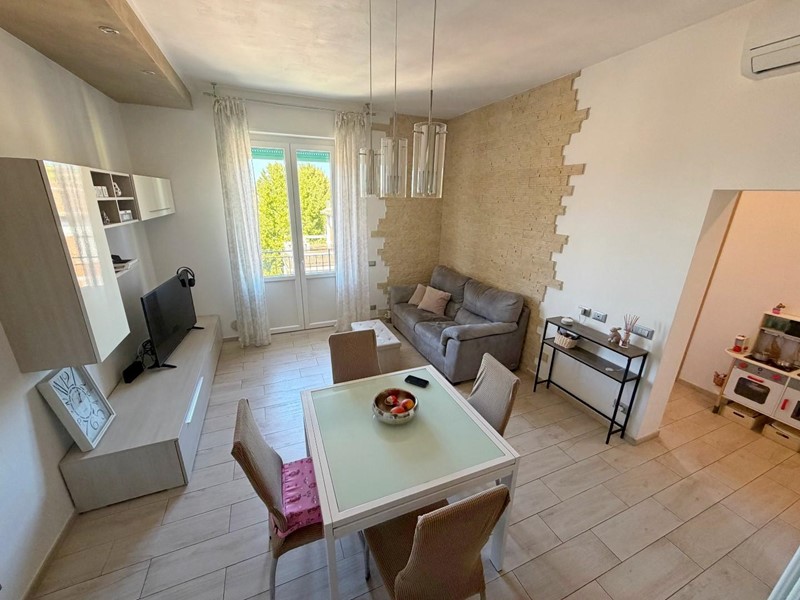 Trilocale in Vendita a Poggibonsi, 175'000&euro;, 85 m²