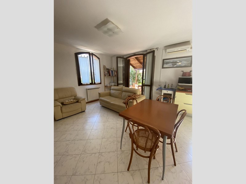 Appartamento in Vendita a Ameglia, zona Piano di Ameglia, 250'000&euro;, 89 m², arredato