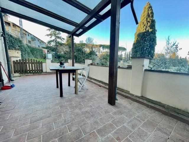 Trilocale in Vendita a Casciana Terme Lari, zona Cevoli, 72'000&euro;, 65 m²