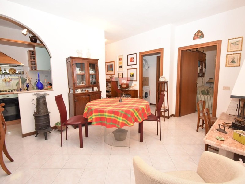 Trilocale in Vendita a Colle di Val D'Elsa, 155'000&euro;, 92 m², arredato