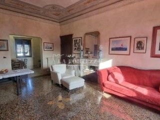Appartamento in Vendita a Pisa, 385'000&euro;, 125 m²