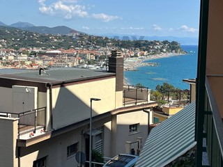 Trilocale in Vendita a Albissola Marina, 300'000&euro;, 87 m²