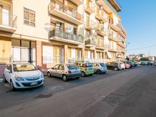 Trilocale in Vendita a Catania, 94'000&euro;, 85 m²