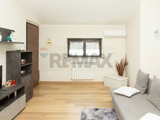 Trilocale in Vendita a Riposto, 105'000&euro;, 79 m²
