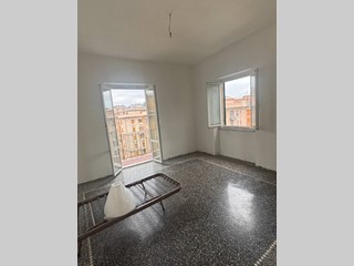 Appartamento in Vendita a Genova, 143'000&euro;, 80 m²