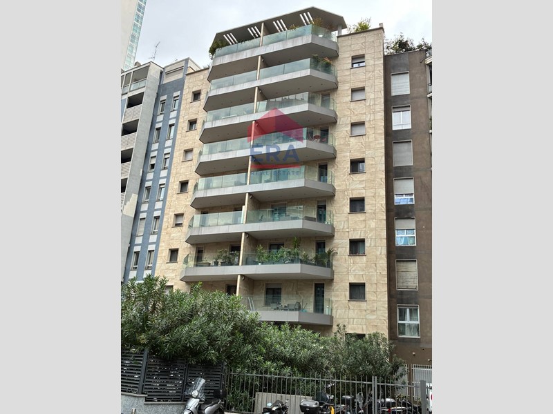 Bilocale in Vendita a Milano, 650'000&euro;, 65 m²