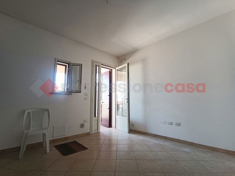 Bilocale in Vendita a Uggiano la Chiesa, 70'000&euro;, 40 m², arredato
