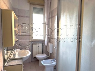 Quadrilocale in Vendita a Ferrara, 150'000&euro;, 75 m², arredato, con Box