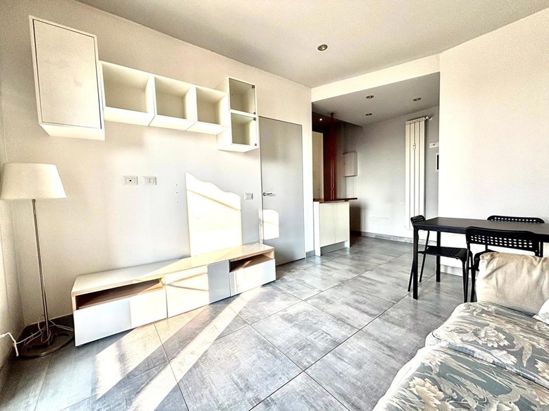 Bilocale in Vendita a Milano, 268'000&euro;, 50 m², arredato