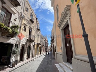 Monolocale in Vendita a Lipari, 130'000&euro;, 37 m², arredato