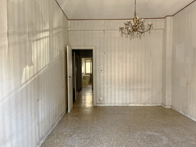 Trilocale in Vendita a Roma, 348'000&euro;, 102 m²