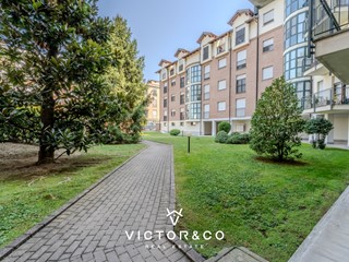 Trilocale in Vendita a Novara, zona Sant'Andrea, 164'000&euro;, 102 m², con Box