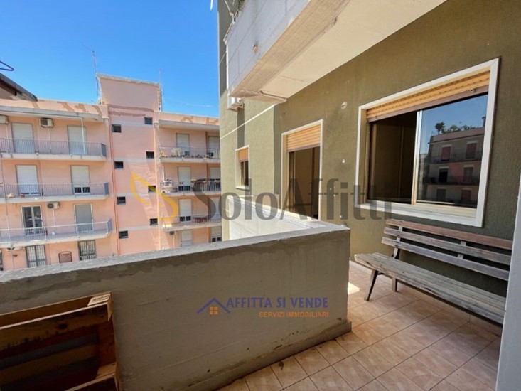 Appartamento in Affitto a Siracusa, 700&euro;, 160 m²