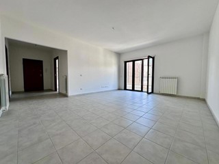 Trilocale in Vendita a L'Aquila, 185'000&euro;, 95 m²